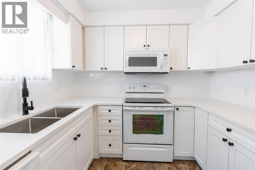 731 Hillary Street — photo 10 of 40