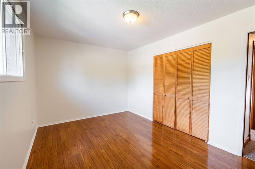 731 Hillary Street — photo 13 of 40