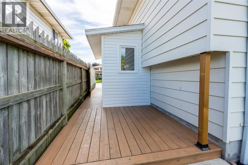 731 Hillary Street — photo 32 of 40