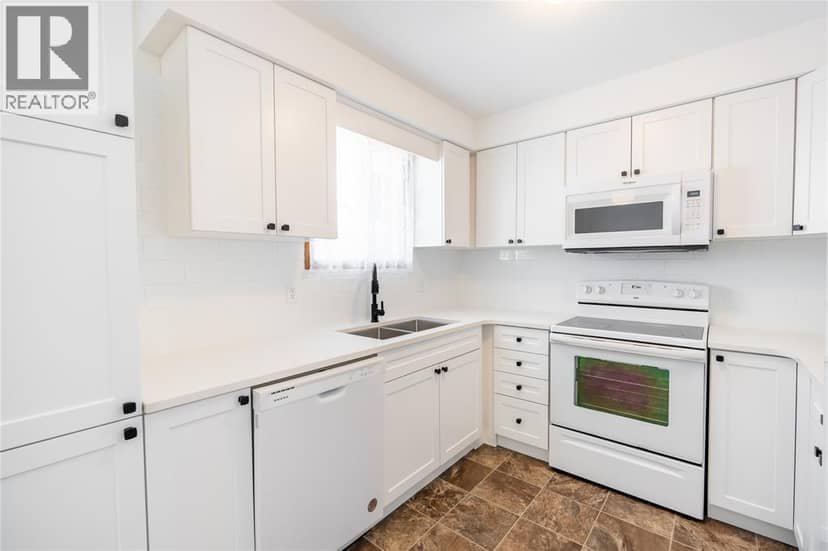 731 Hillary Street — photo 8 of 40