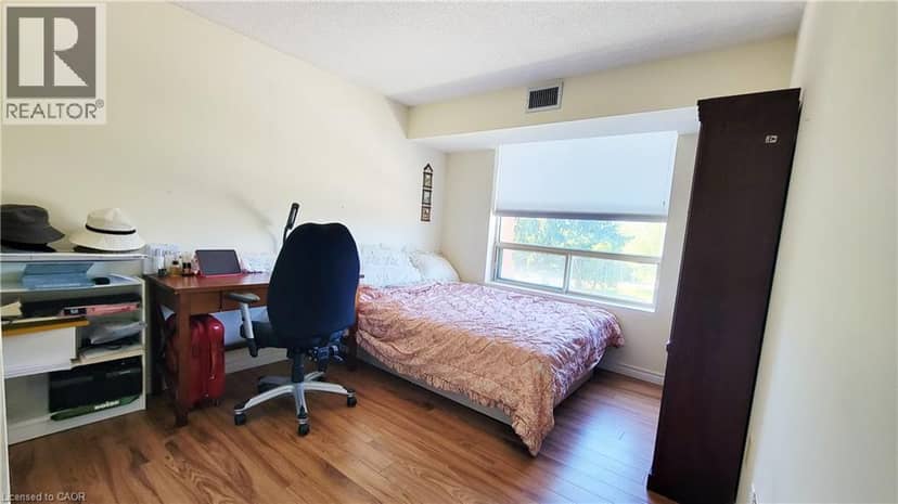 55 BLUE SPRINGS Drive Unit# 302 — photo 34 of 40