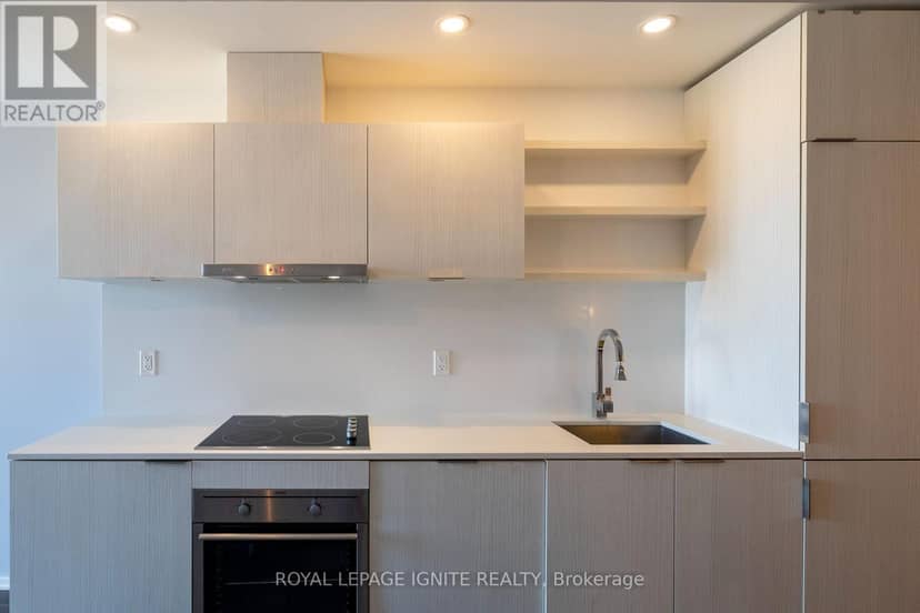 605 - 12 Bonnycastle Street NE — photo 3 of 12