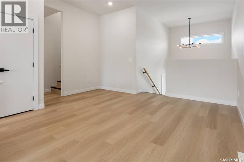 655 Underhill ROAD — photo 7 of 40