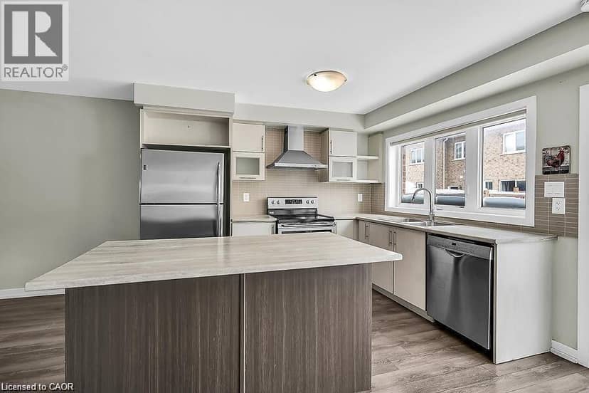 457 QUEEN MARY Drive — photo 13 of 39