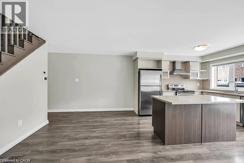 457 QUEEN MARY Drive — photo 12 of 39