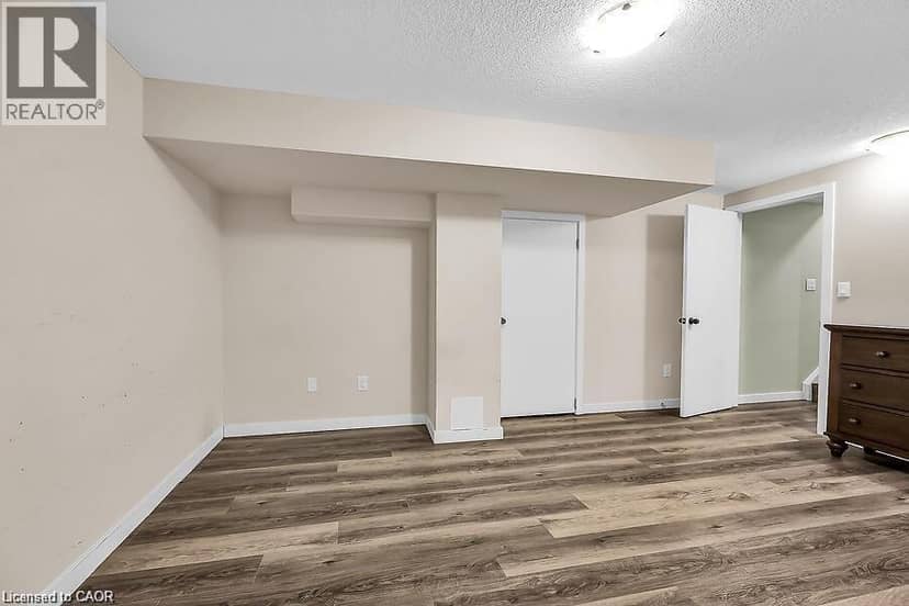457 QUEEN MARY Drive — photo 35 of 39