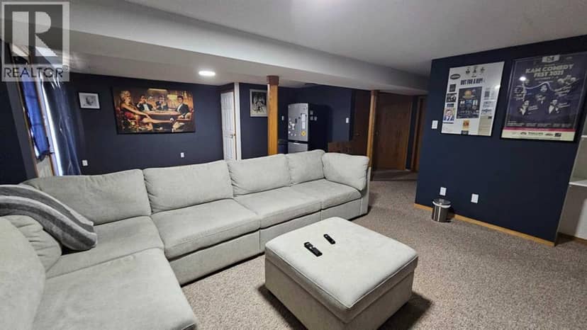 207 Centre Avenue NE — photo 17 of 25