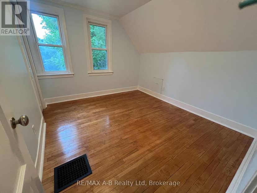 34 Somerset Street — photo 29 of 36