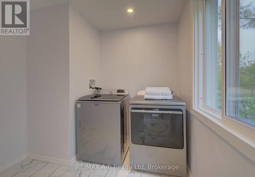 34 Somerset Street — photo 17 of 36