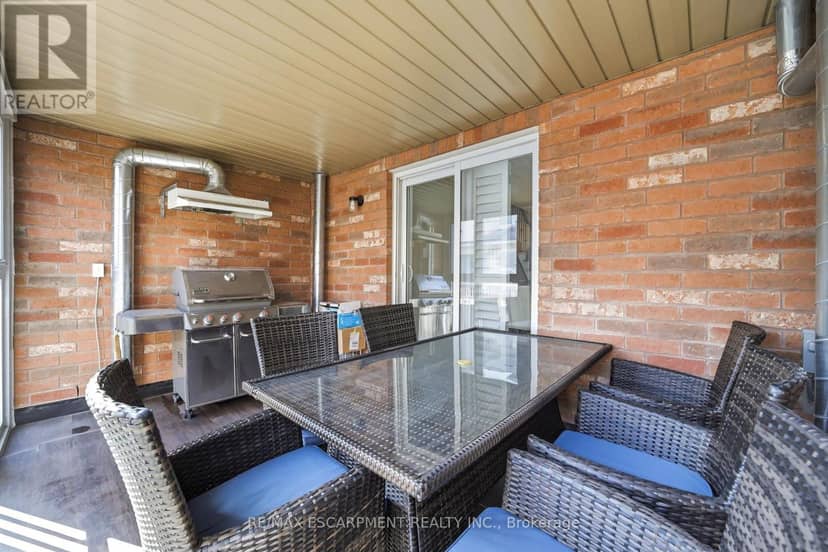 73 Ted Wray Circle — photo 17 of 40