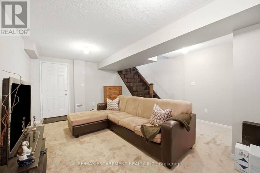 73 Ted Wray Circle — photo 38 of 40