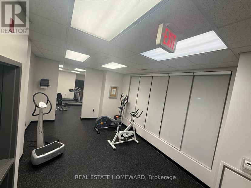 309 - 15450 Yonge Street — photo 20 of 27