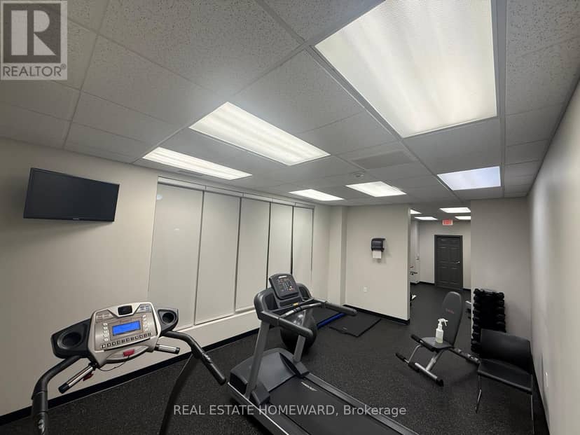 309 - 15450 Yonge Street — photo 21 of 27