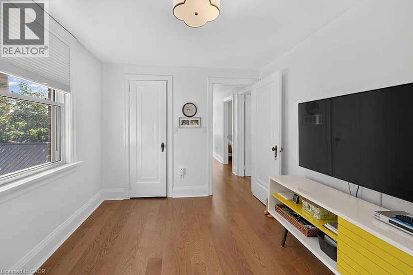 33 BELLEVUE Avenue — photo 22 of 40