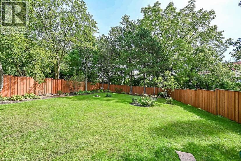 33 BELLEVUE Avenue — photo 34 of 40