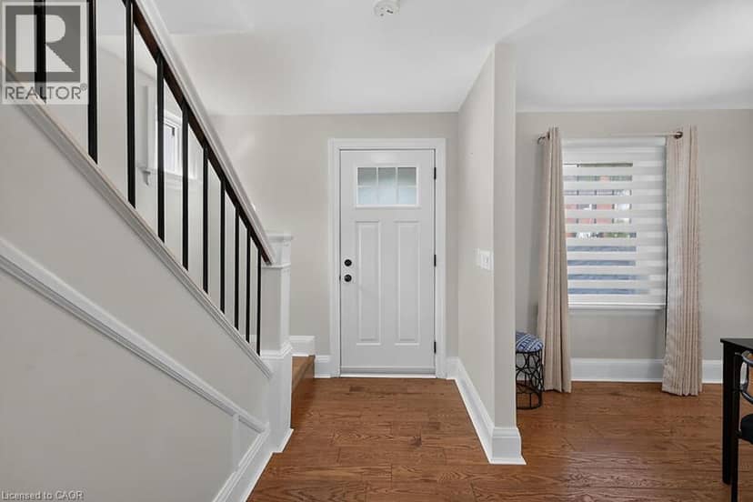 33 BELLEVUE Avenue — photo 5 of 40
