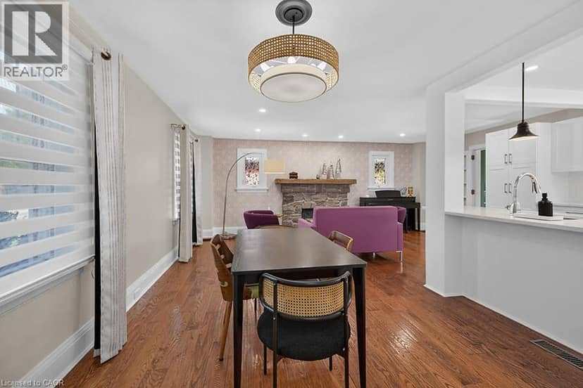 33 BELLEVUE Avenue — photo 6 of 40