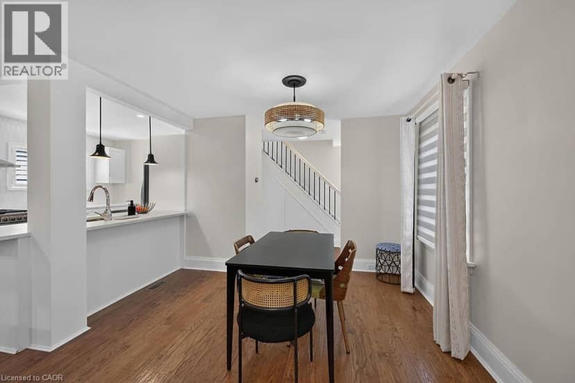 33 BELLEVUE Avenue — photo 7 of 40