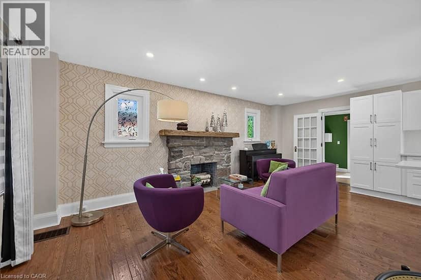 33 BELLEVUE Avenue — photo 8 of 40