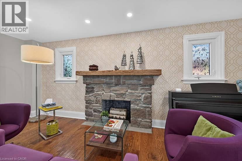33 BELLEVUE Avenue — photo 9 of 40
