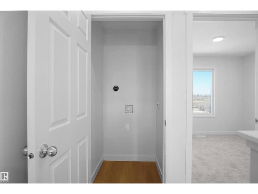 936 19 AV NW — photo 27 of 30