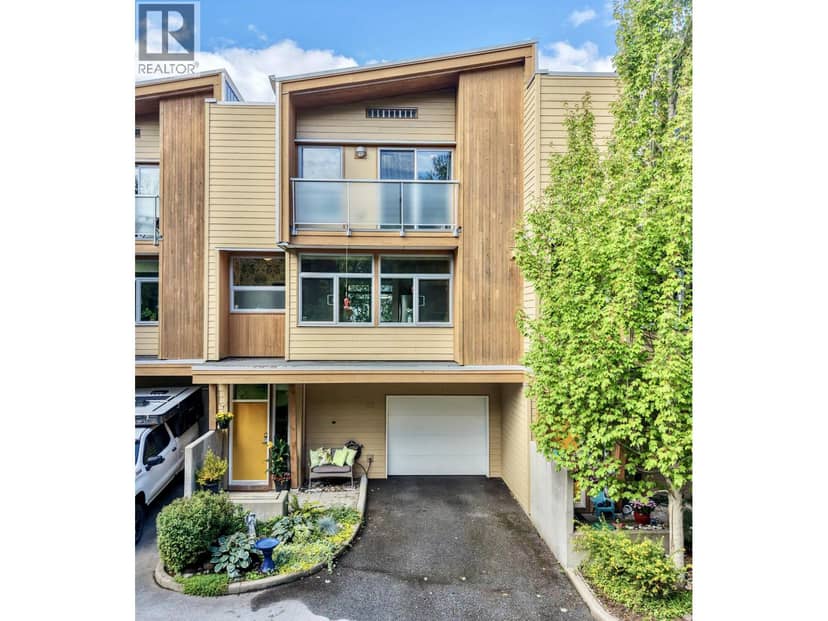 28 39893 GOVERNMENT ROAD, Squamish, photo 2
