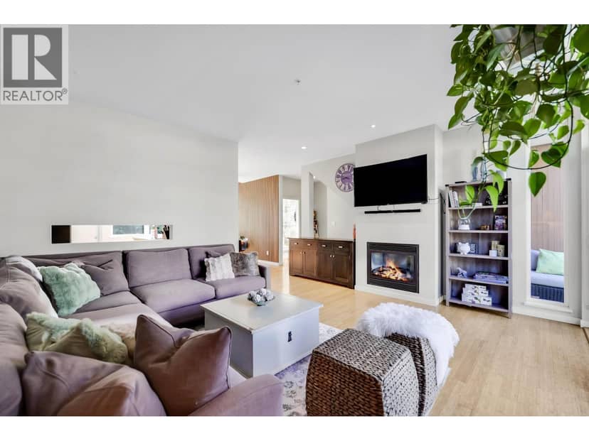 28 39893 GOVERNMENT ROAD, Squamish, photo 8