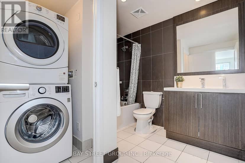 811 - 2 Anndale Drive — photo 26 of 40