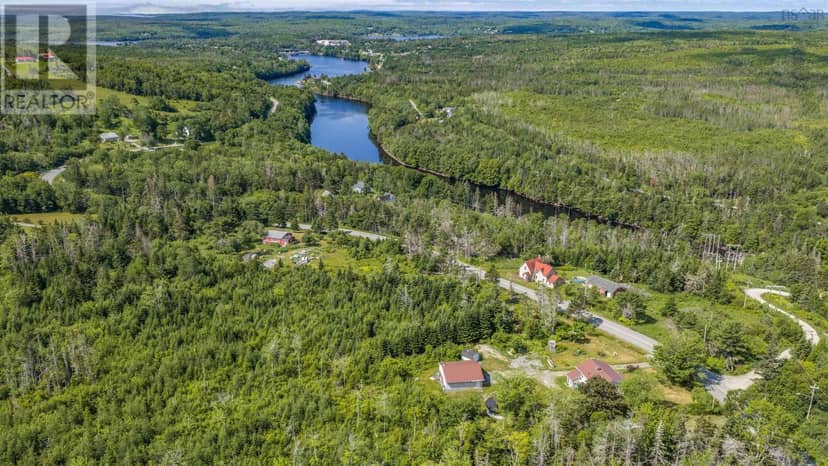 522 East River Road, Sheet Harbour, photo 4