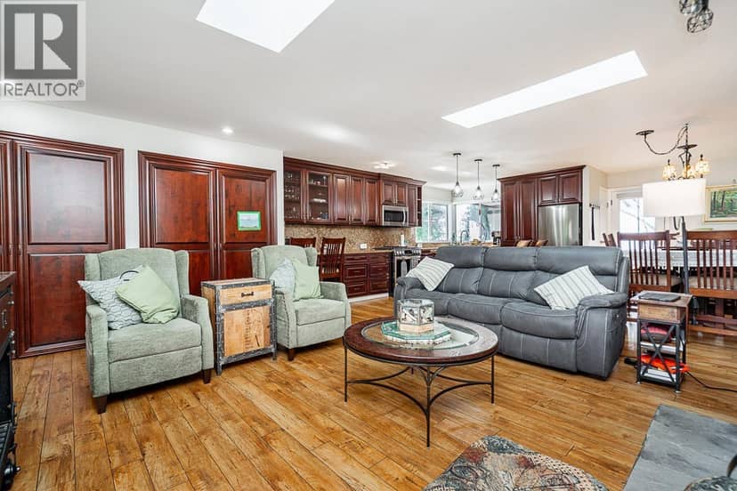 404 MUNDY STREET, Coquitlam, photo 8