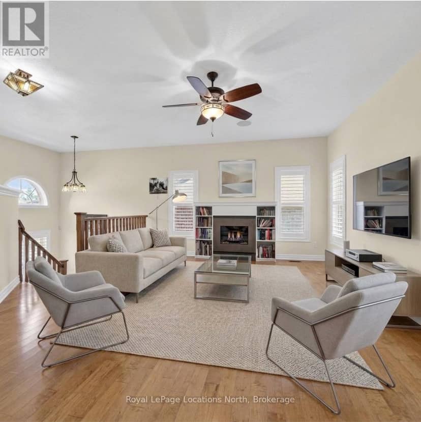 47 Chamberlain Crescent — photo 14 of 40