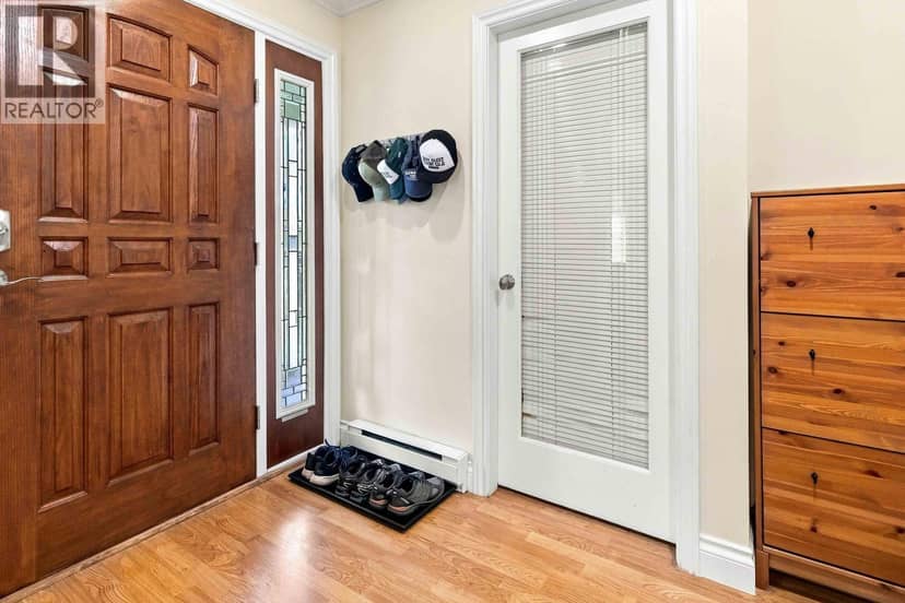 718 DELESTRE AVENUE, Coquitlam, photo 2