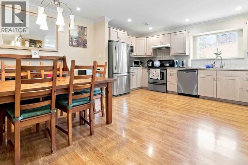 718 DELESTRE AVENUE, Coquitlam, photo 3