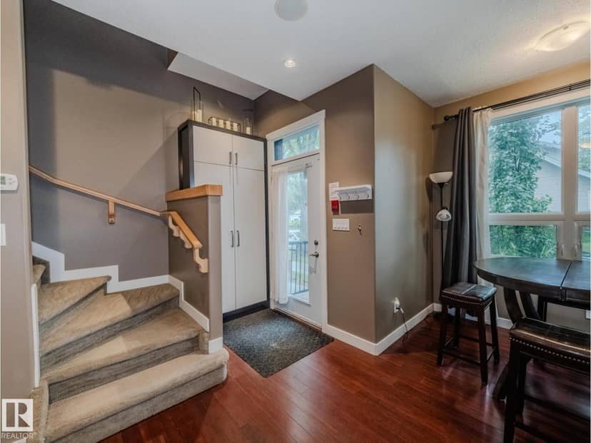 8306 108 ST NW — photo 9 of 40