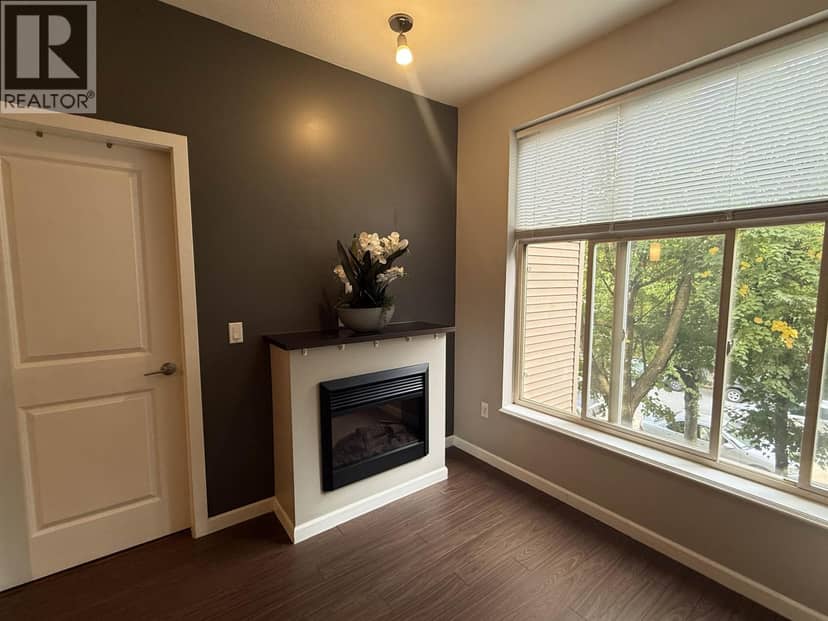 218 2477 KELLY AVENUE, Port Coquitlam, photo 2