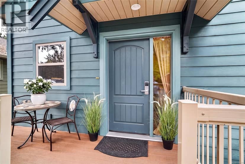 107 1080 Resort Dr — photo 1 of 30