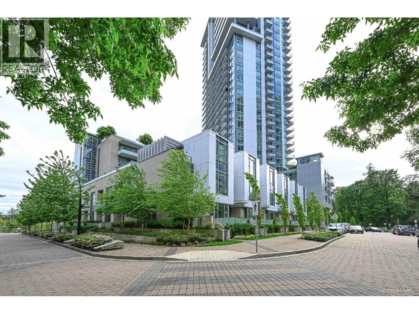 606 1500 FERN STREET, North Vancouver