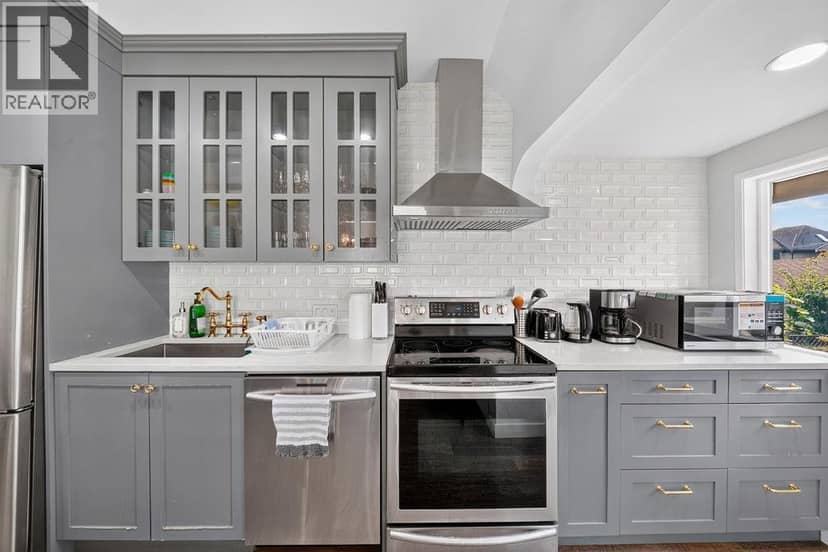 2984 W 39TH AVENUE, Vancouver
