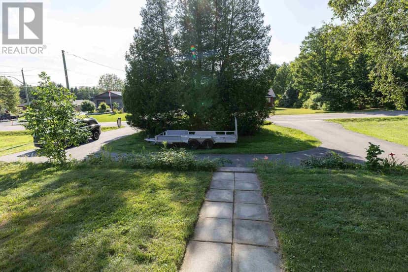 202 Old Goulais Bay RD, Includes 196 Old Goulais Bay Road — photo 10 of 40