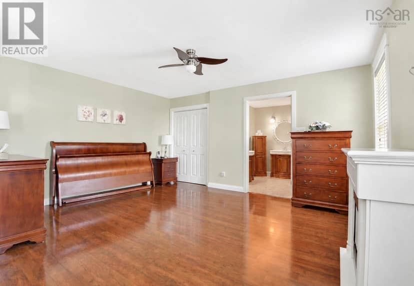 42 Rowan Avenue — photo 11 of 40