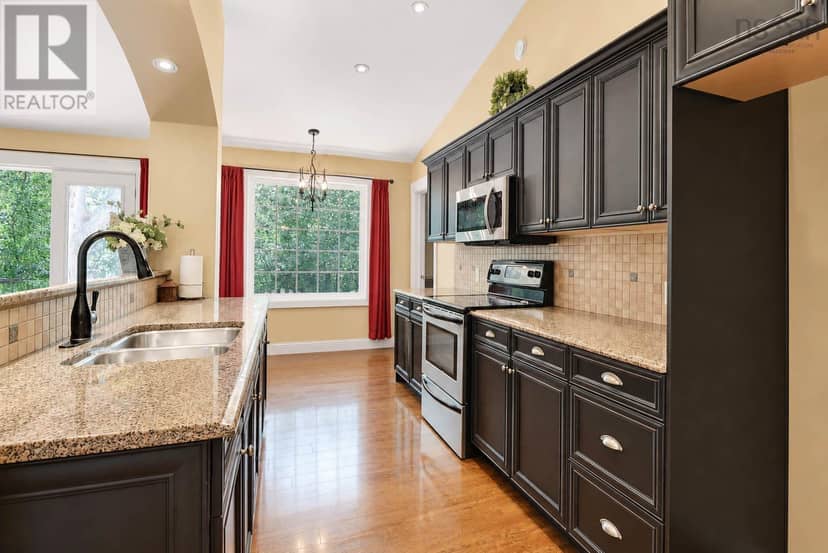 42 Rowan Avenue — photo 8 of 40