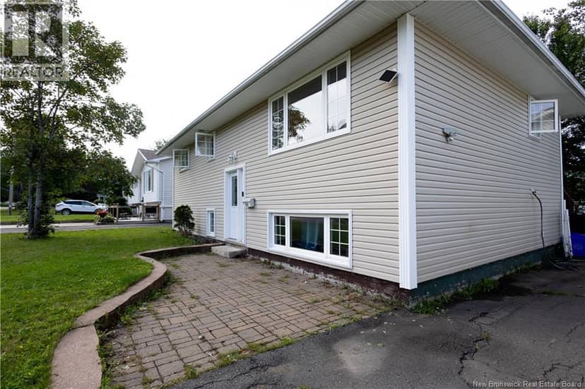 14 Brewster Street — photo 2 of 25