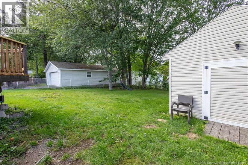 14 Brewster Street — photo 3 of 25