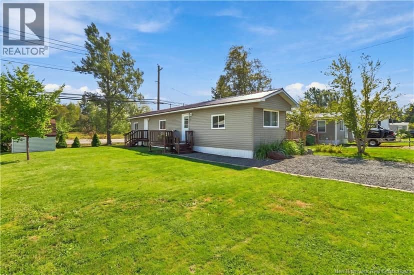 19 Hedgeview Drive, Hanwell, photo 2