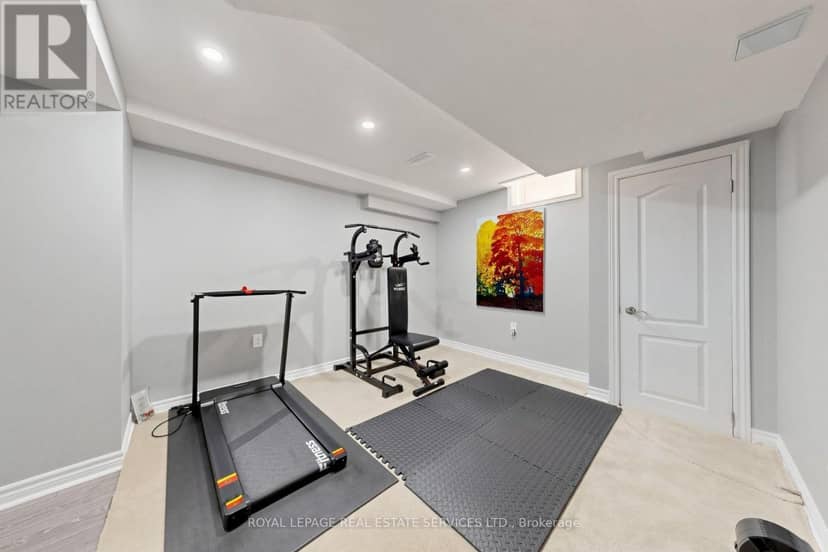 68 Hartwell Road — photo 39 of 40