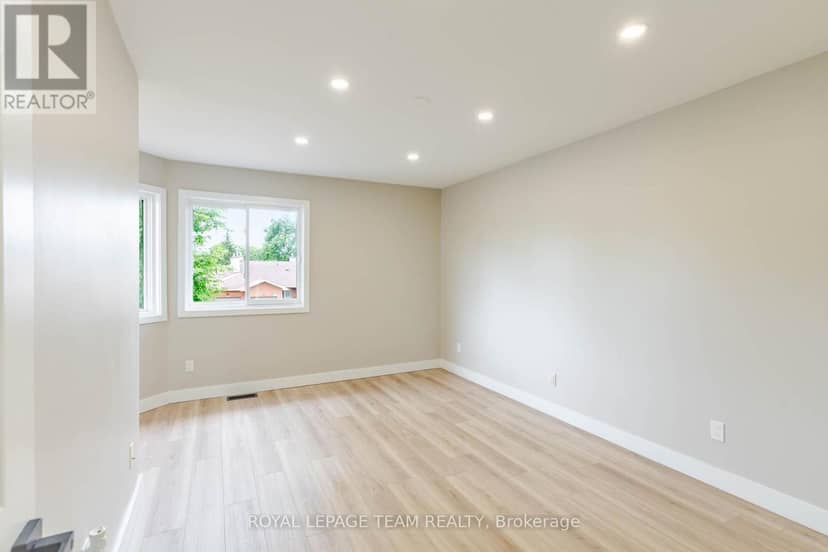 219 Jamieson Street — photo 15 of 28