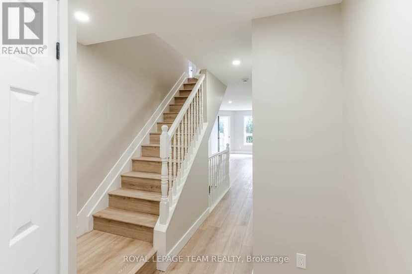 219 Jamieson Street — photo 14 of 28