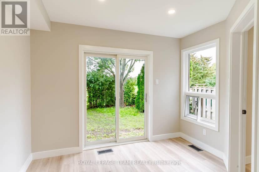 219 Jamieson Street — photo 11 of 28