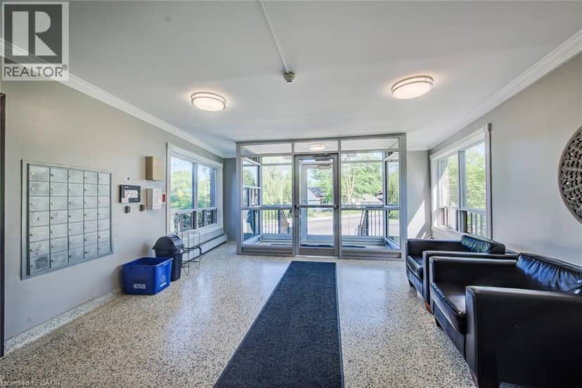 283 FAIRWAY Road N Unit# 302, Kitchener, photo 3