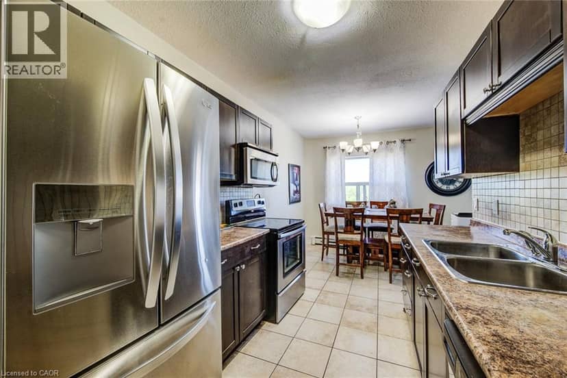 283 FAIRWAY Road N Unit# 302 — photo 9 of 38